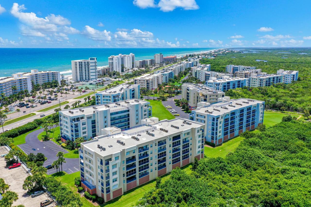 Oceanwalk Condos Bethune Beach Kültér fotó