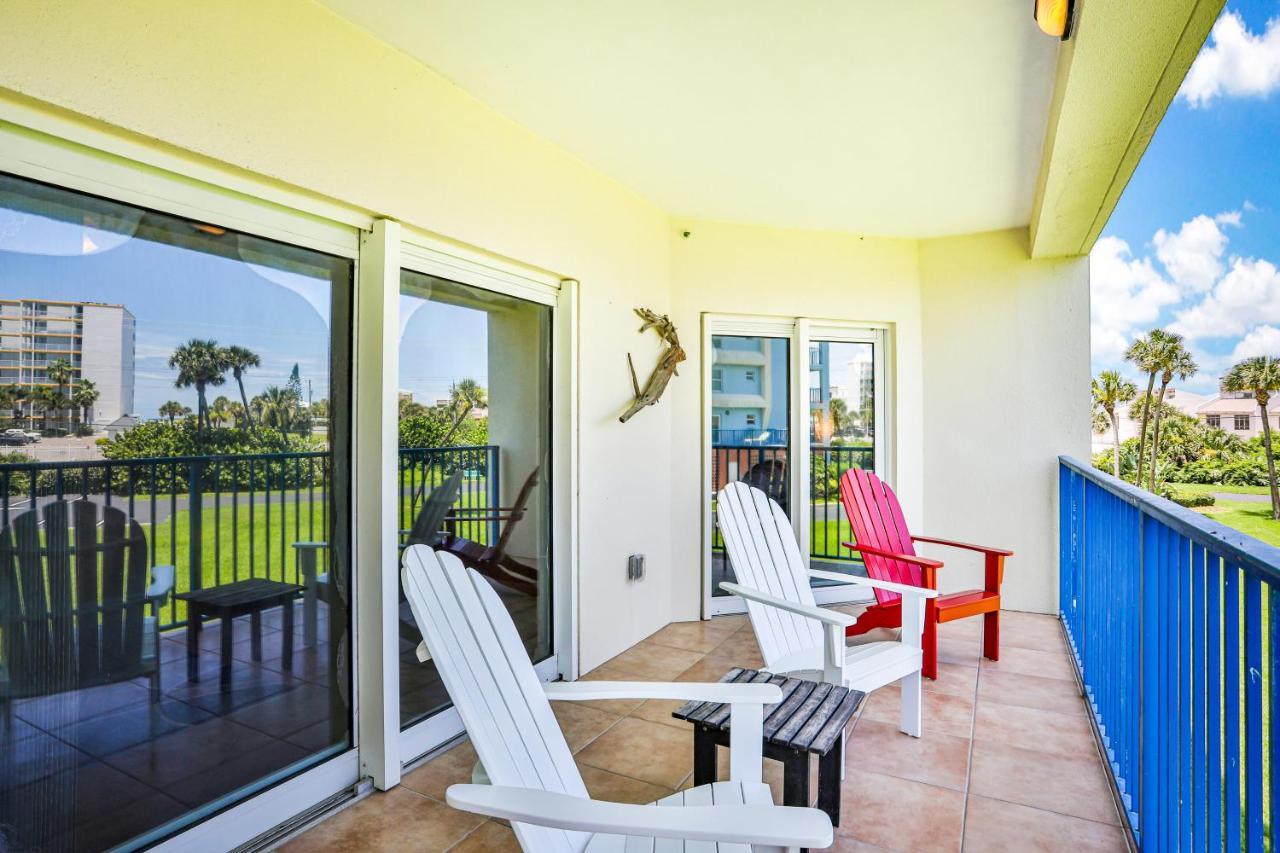 Oceanwalk Condos Bethune Beach Kültér fotó