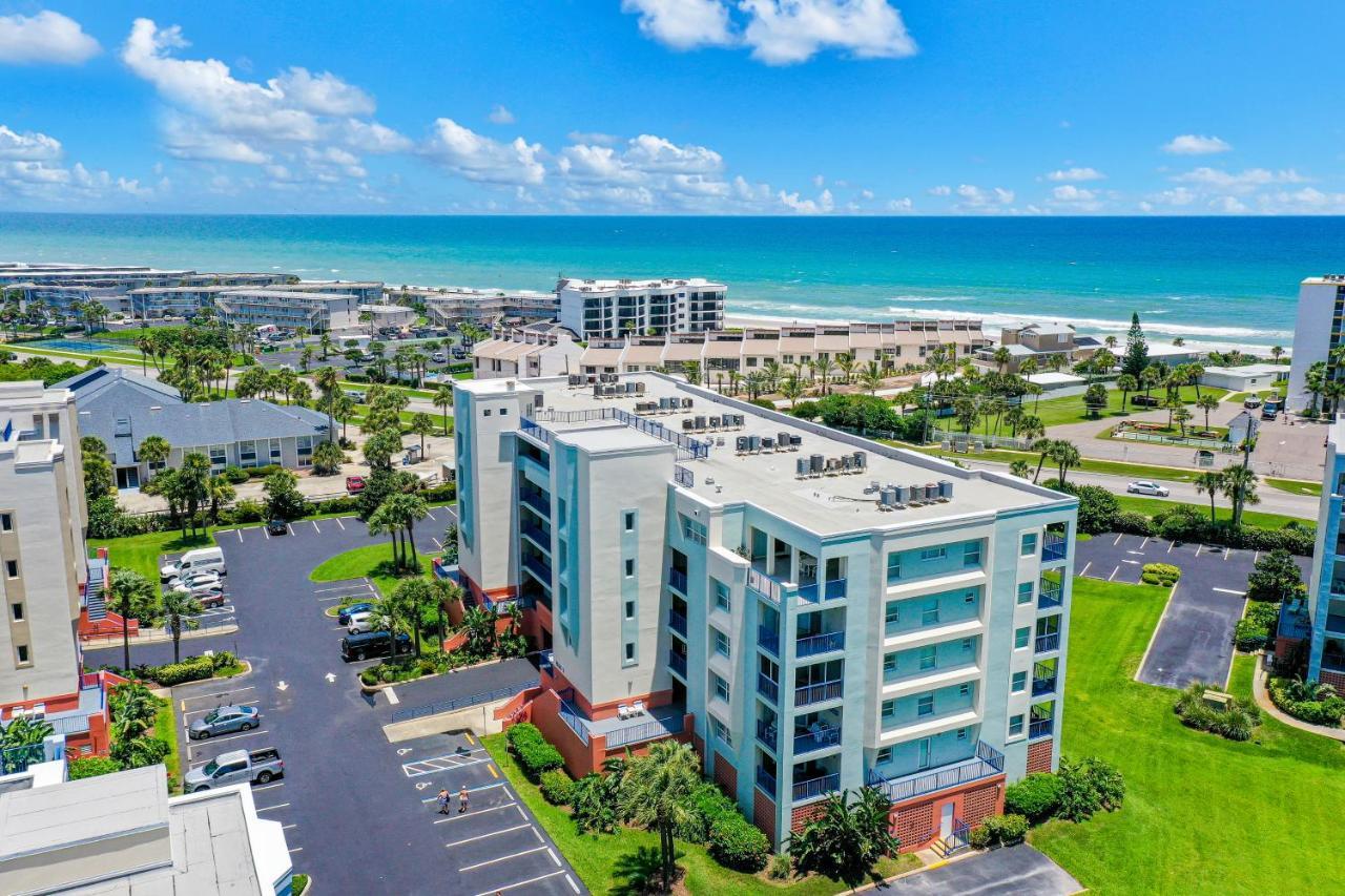 Oceanwalk Condos Bethune Beach Kültér fotó