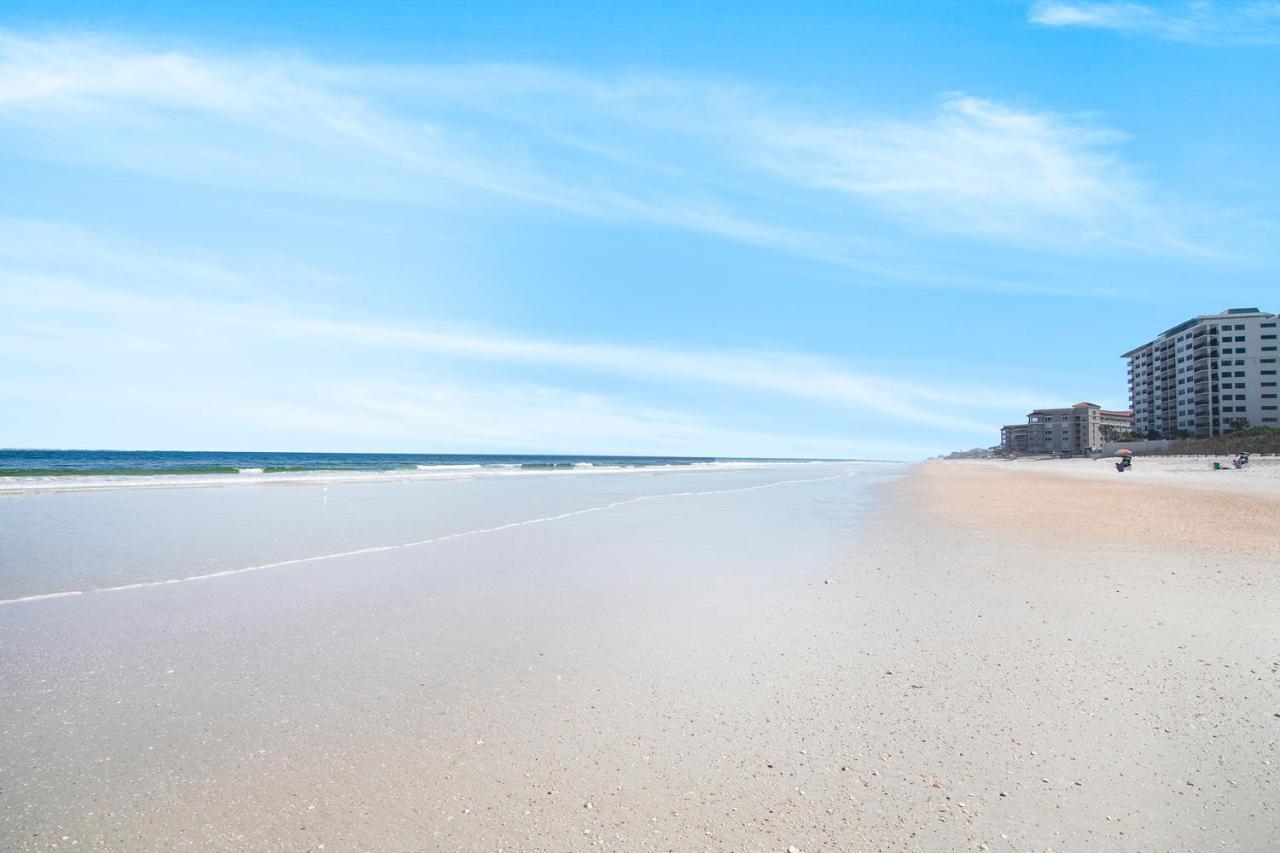 Oceanwalk Condos Bethune Beach Kültér fotó