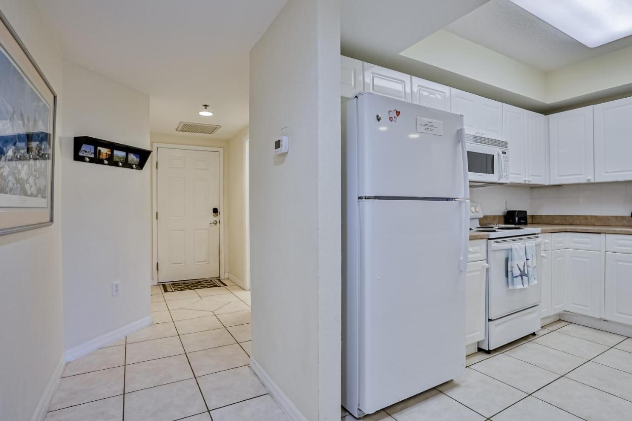 Oceanwalk Condos Bethune Beach Kültér fotó
